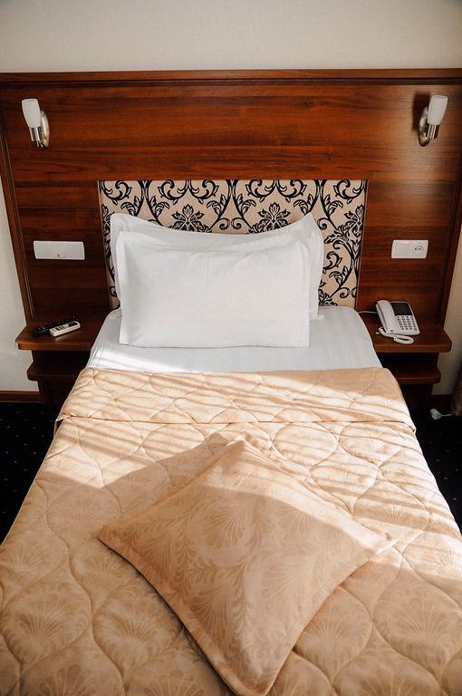 Dostyk Hotel Çimkent Dış mekan fotoğraf