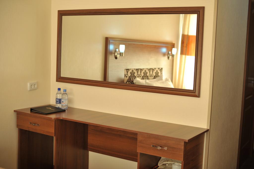 Dostyk Hotel Çimkent Dış mekan fotoğraf