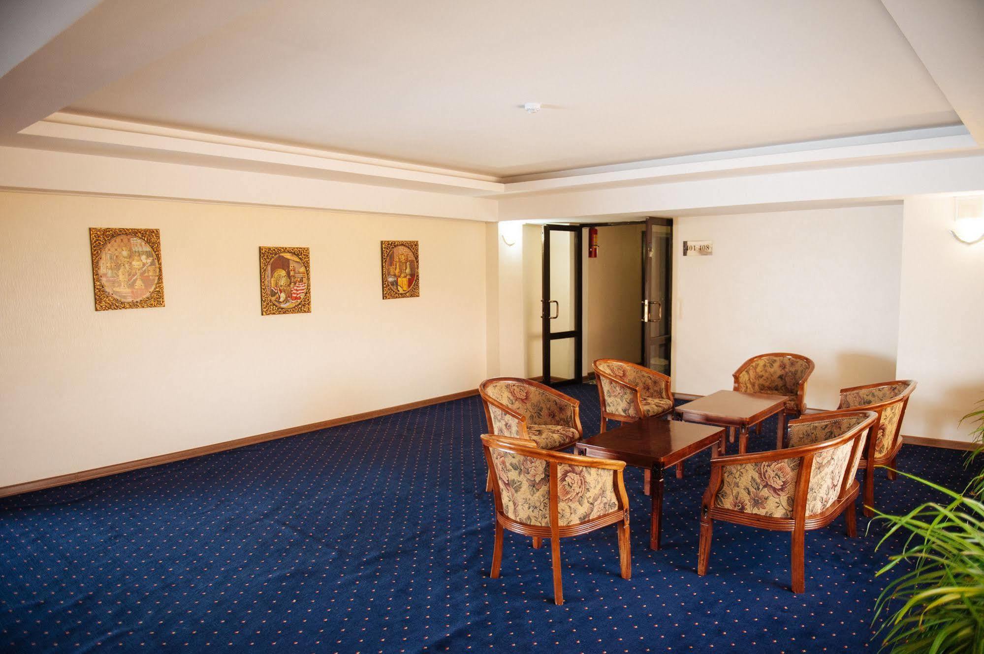 Dostyk Hotel Çimkent Dış mekan fotoğraf
