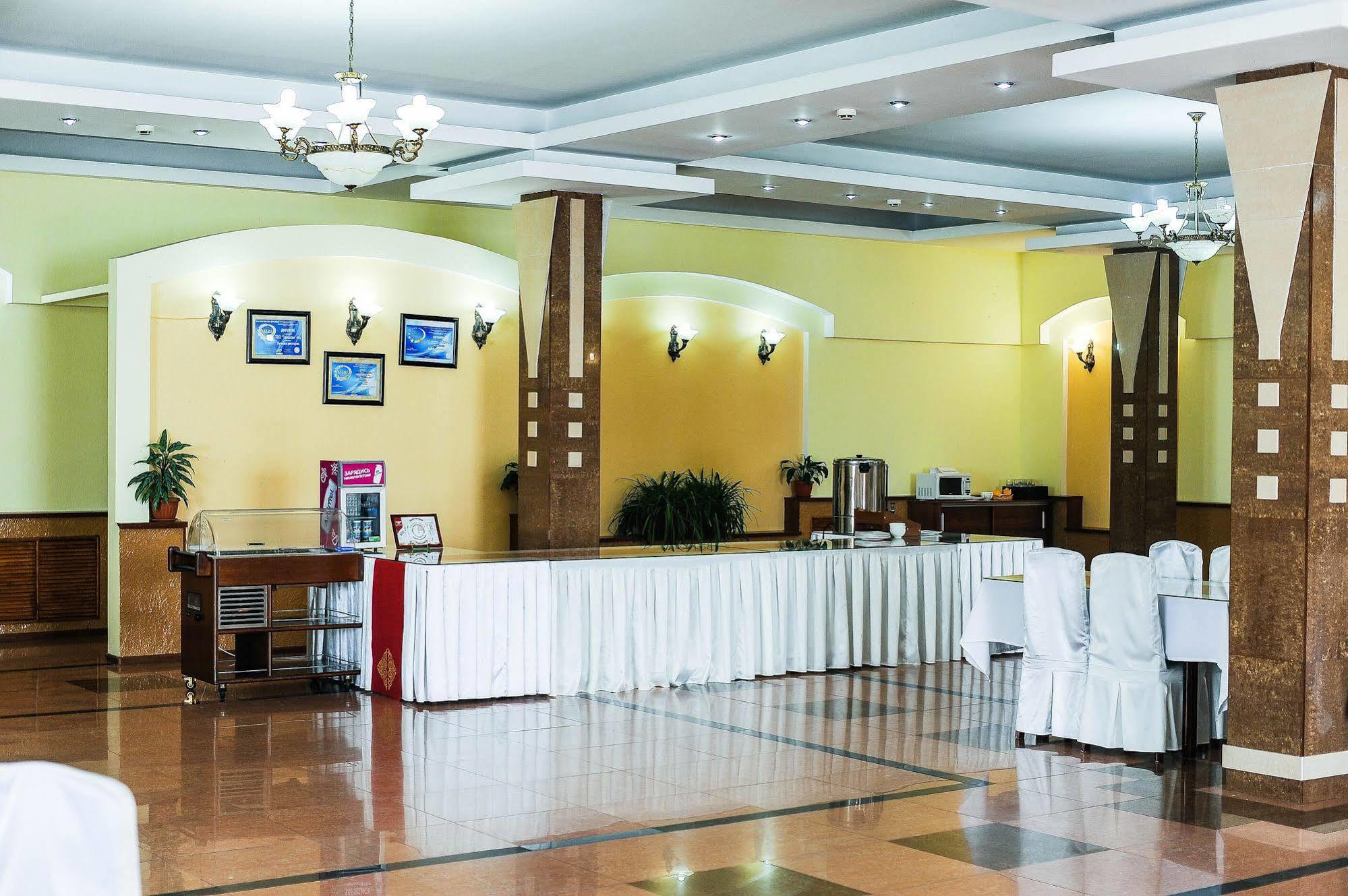 Dostyk Hotel Çimkent Dış mekan fotoğraf