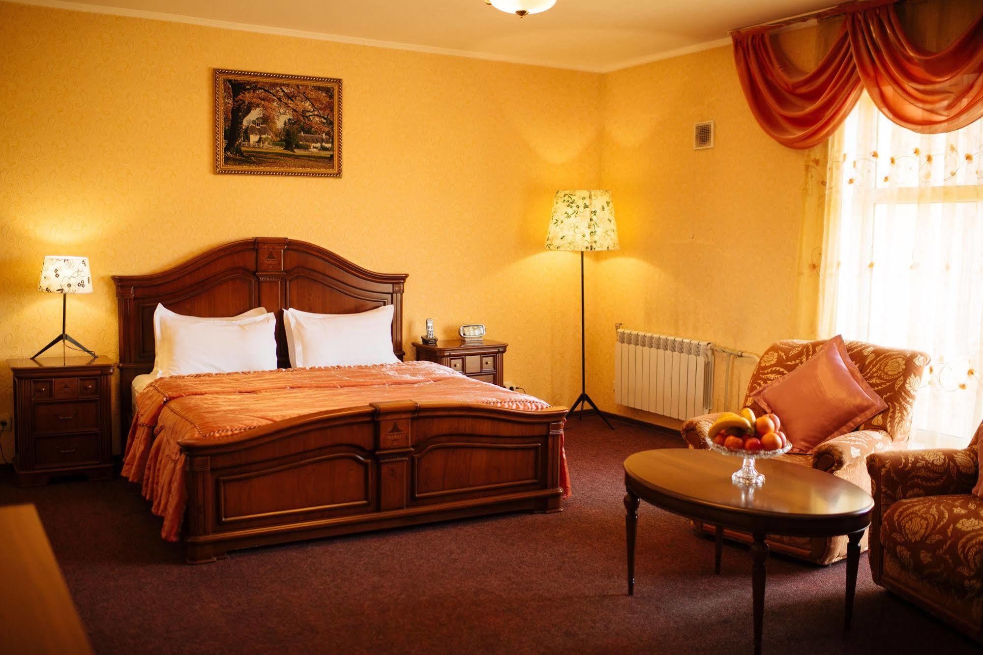Dostyk Hotel Çimkent Dış mekan fotoğraf